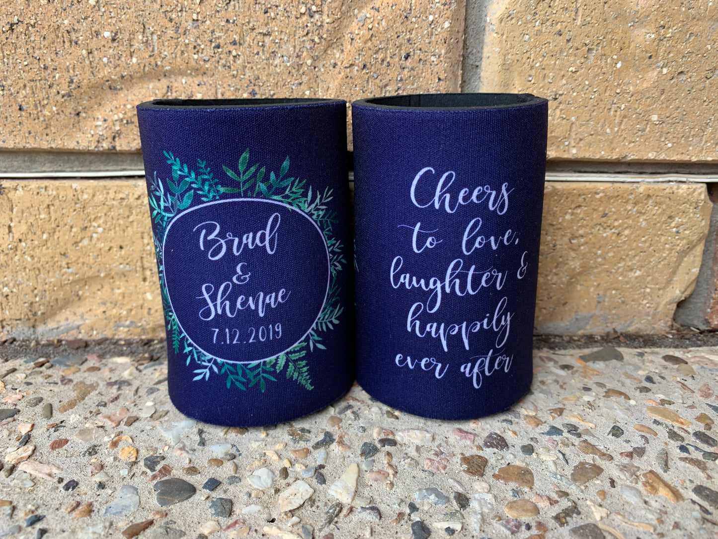WS030 | Wedding Stubby Holders - Green Wreath - Cheers to Love