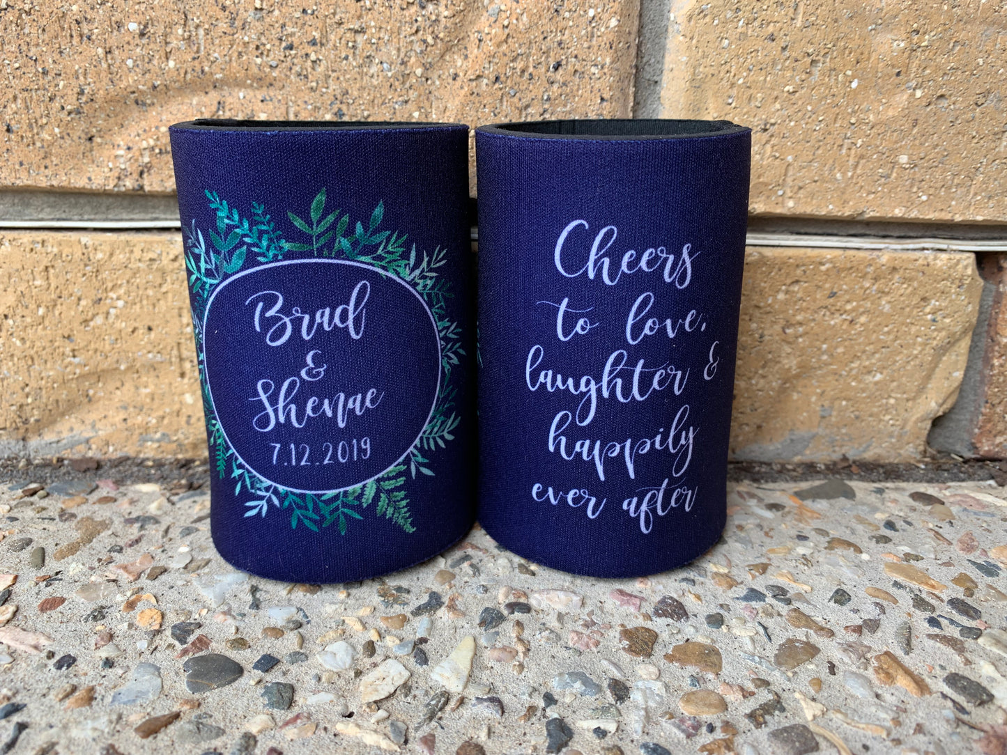 WS030 | Wedding Stubby Holders - Green Wreath - Cheers to Love